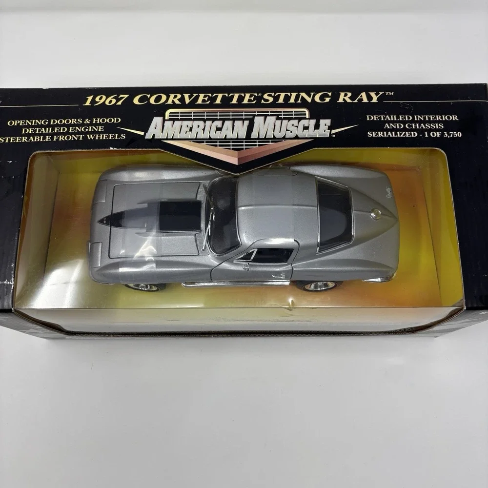 1967 Chevrolet Corvette Sting Ray Silver 1:18 ERTL Limited Edition SEALED